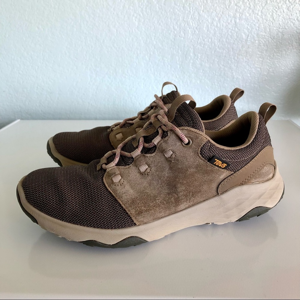 TEVA Arrowood Venture Waterproof Low Hiking Shoes Women’s Size 8 Brown Mesh